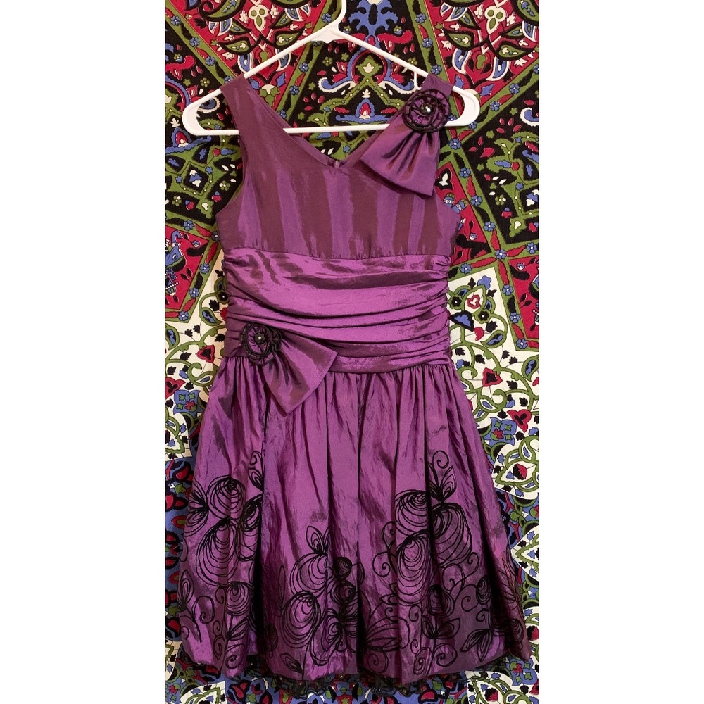 Iris & Ivy Purple Embroidered Party Dress